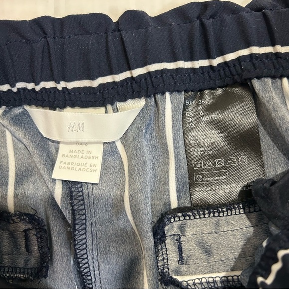 H&M Striped Ankle Trousers Size 6 Stetch Waist Lightweight Flowy Navy Blue White - Picture 4 of 8